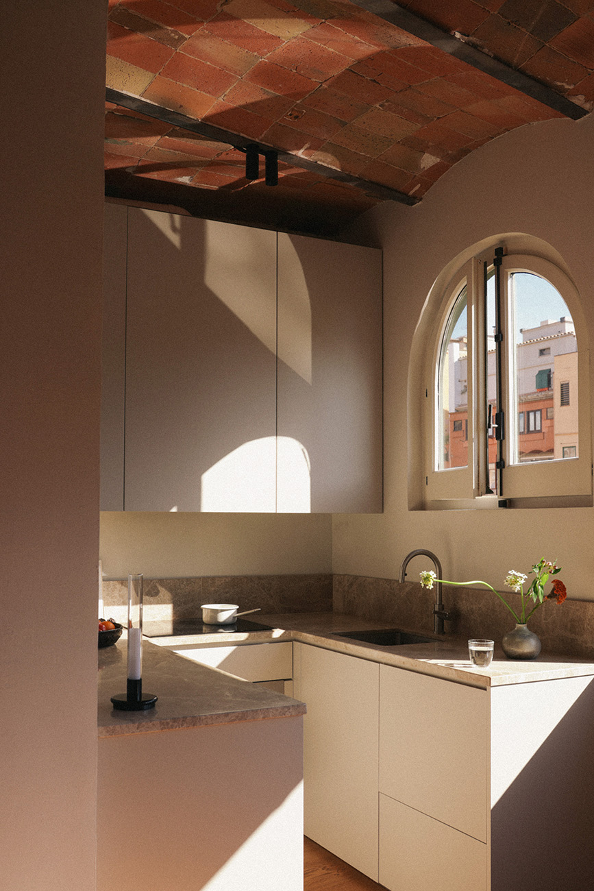 APARTEMENTO GIRONA_Kitchen_Torndelacreu