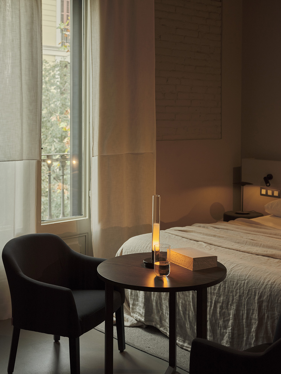 UMA SUITES PAU CLARIS_Room Atmosphere_Torndelacreu