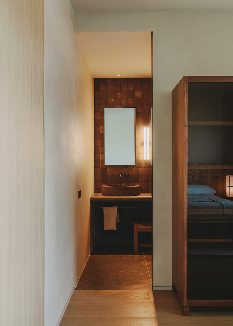 UR BARE_Bathroom_Torndelacreu